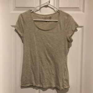🚨4 FOR $25 🚨 H&M LOGG Tee